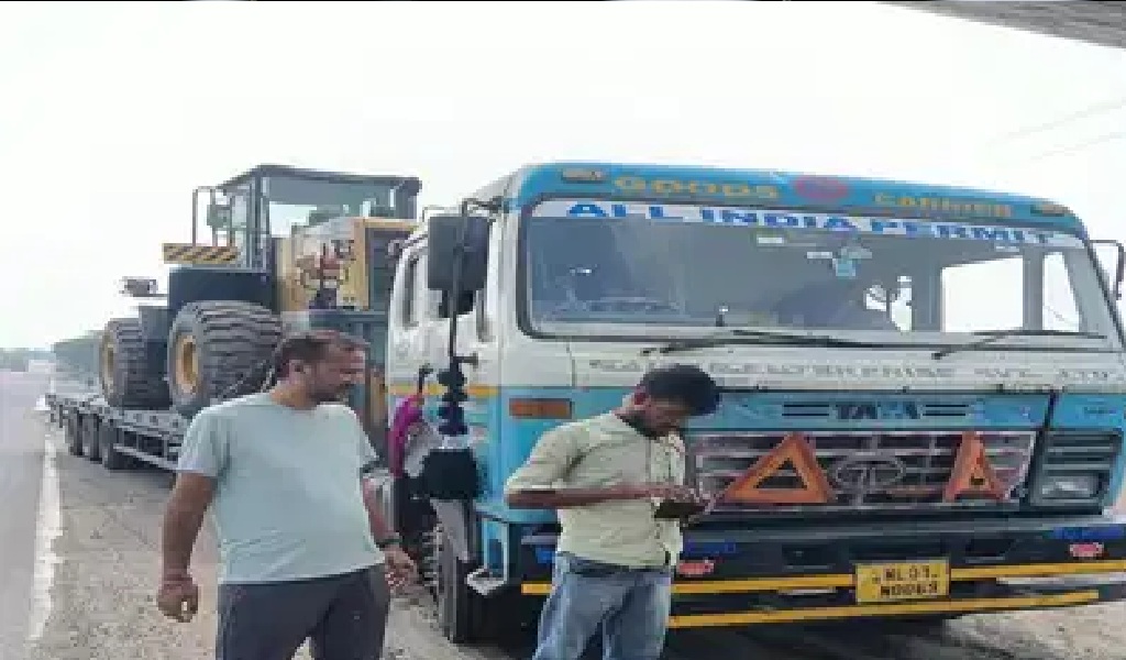 6 गाड़ियों से 71,950 रुपये जुर्माना