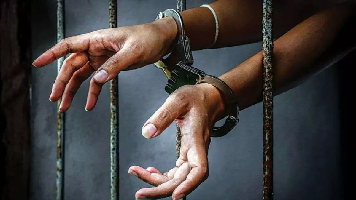 एक हफ्ते बाद कोर्ट में किया सरेंडर