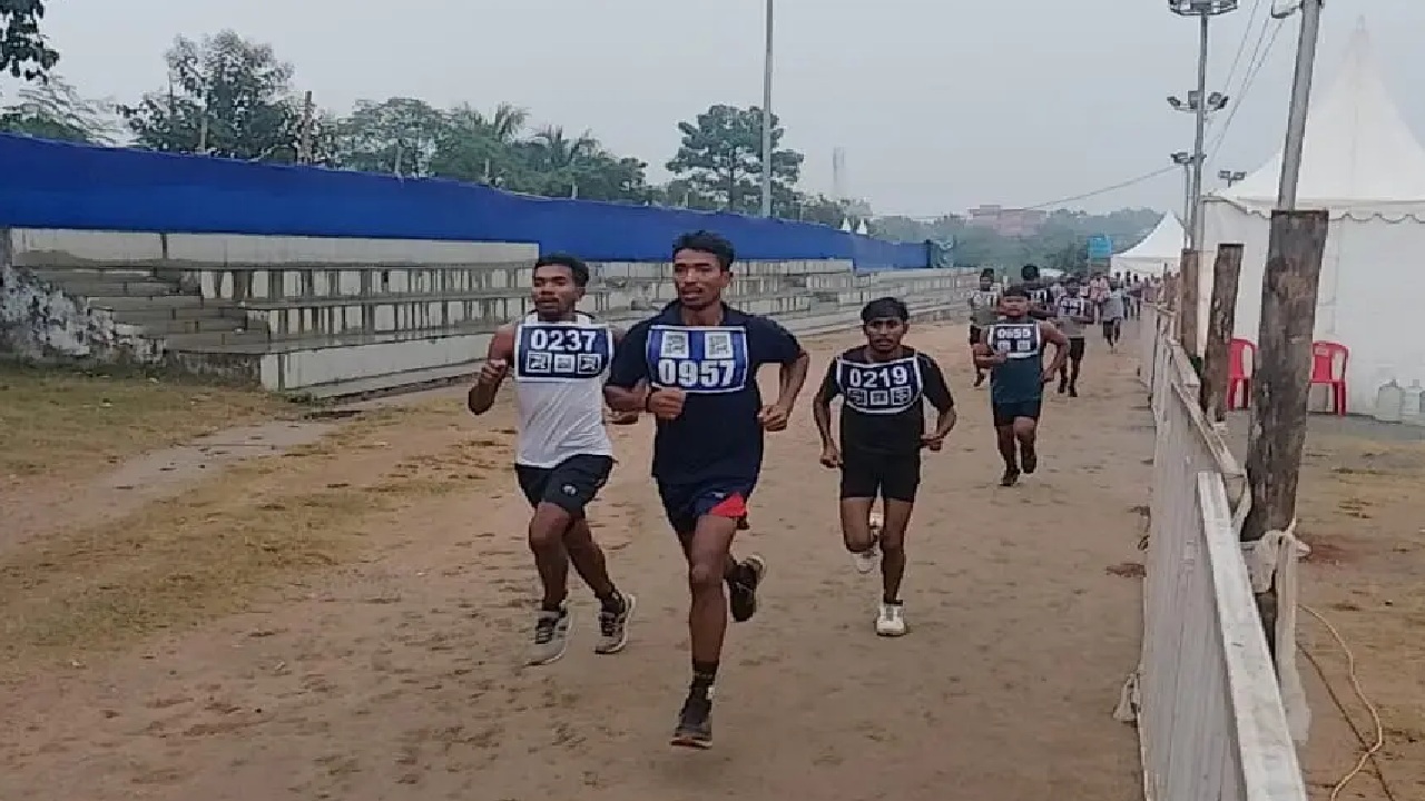रामगढ़ में होमगार्ड बहाली की दौड़ जारी