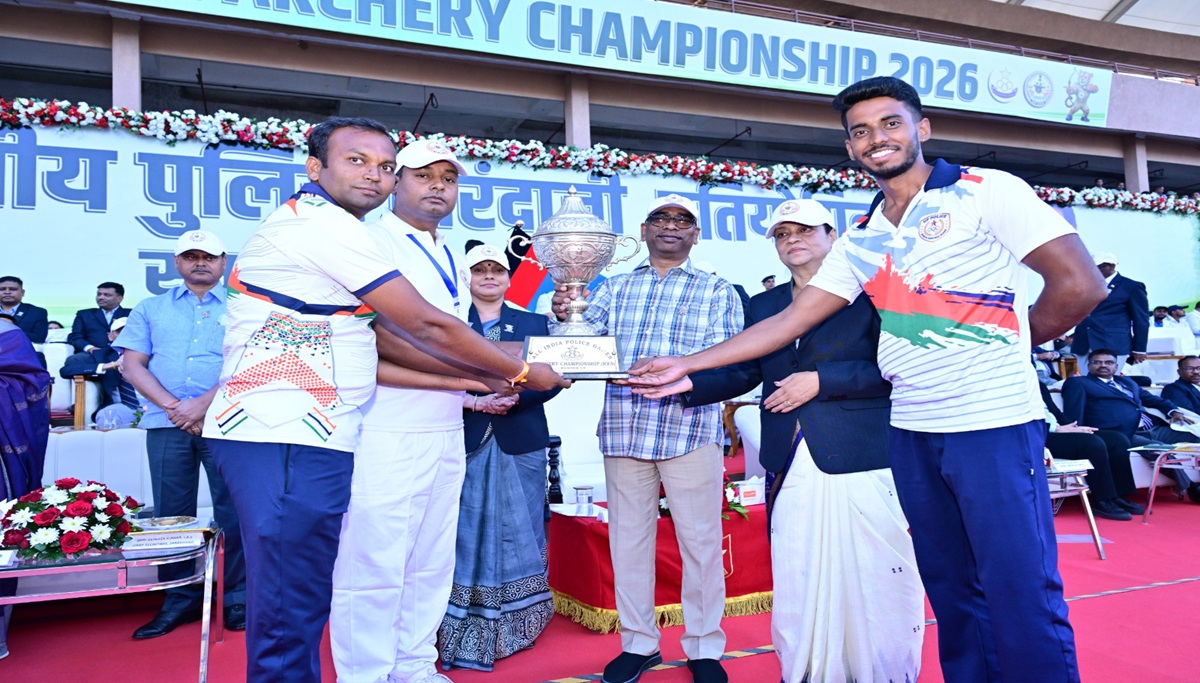 CM हेमंत सोरेन ने खिलाड़ियों को किया सम्मानित
