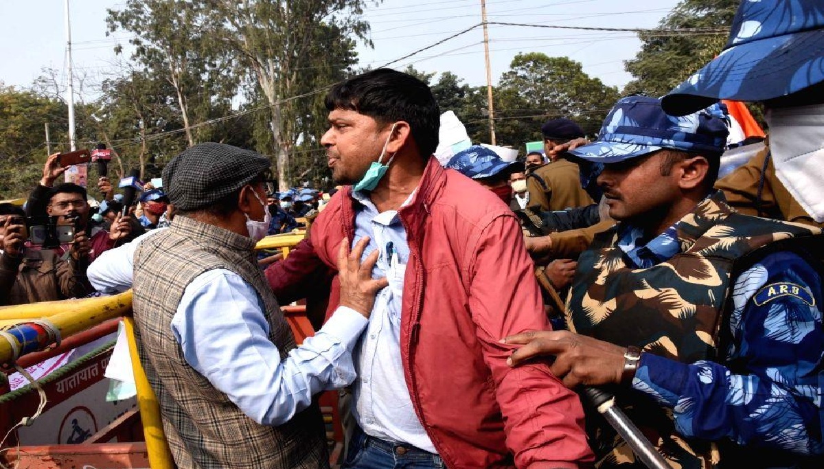 पटना में फिर सड़क पर उतरे दरोगा अभ्यर्थी