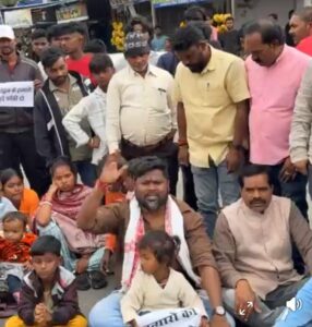 करकटा मोड़ पर युवक की धारदार हथियार से हत्या, आक्रोशित ग्रामीणों ने पिठोरिया चौक किया जाम