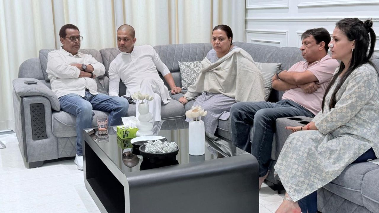 दीपिका पांडेय सिंह के आवास पहुंचे भूपेश बघेल