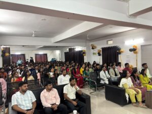 RKDF University School of Law में नए विद्यार्थियों का स्वागत, अधिवक्ताओं ने साझा किए कोर्टरूम अनुभव