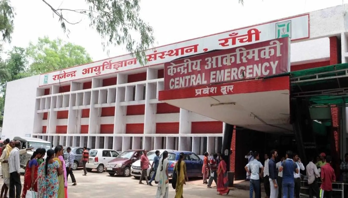 रिम्स की पुरानी बिल्डिंग का फाइल फोटो