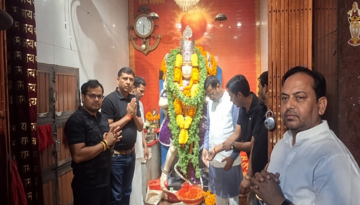 रांची के हनुमान मंदिर में विशेष पूजा अर्चना