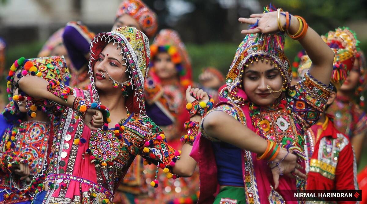नवरात्रि पर रांची में डांडिया-गरबा की धूम