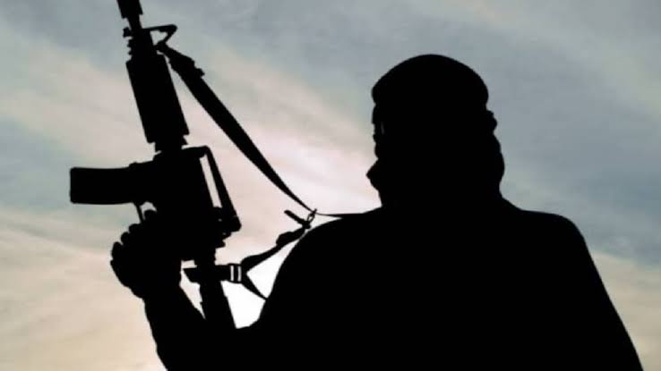 अमृतसर में AK-47 और हैंड ग्रेनेड की खेप बरामद