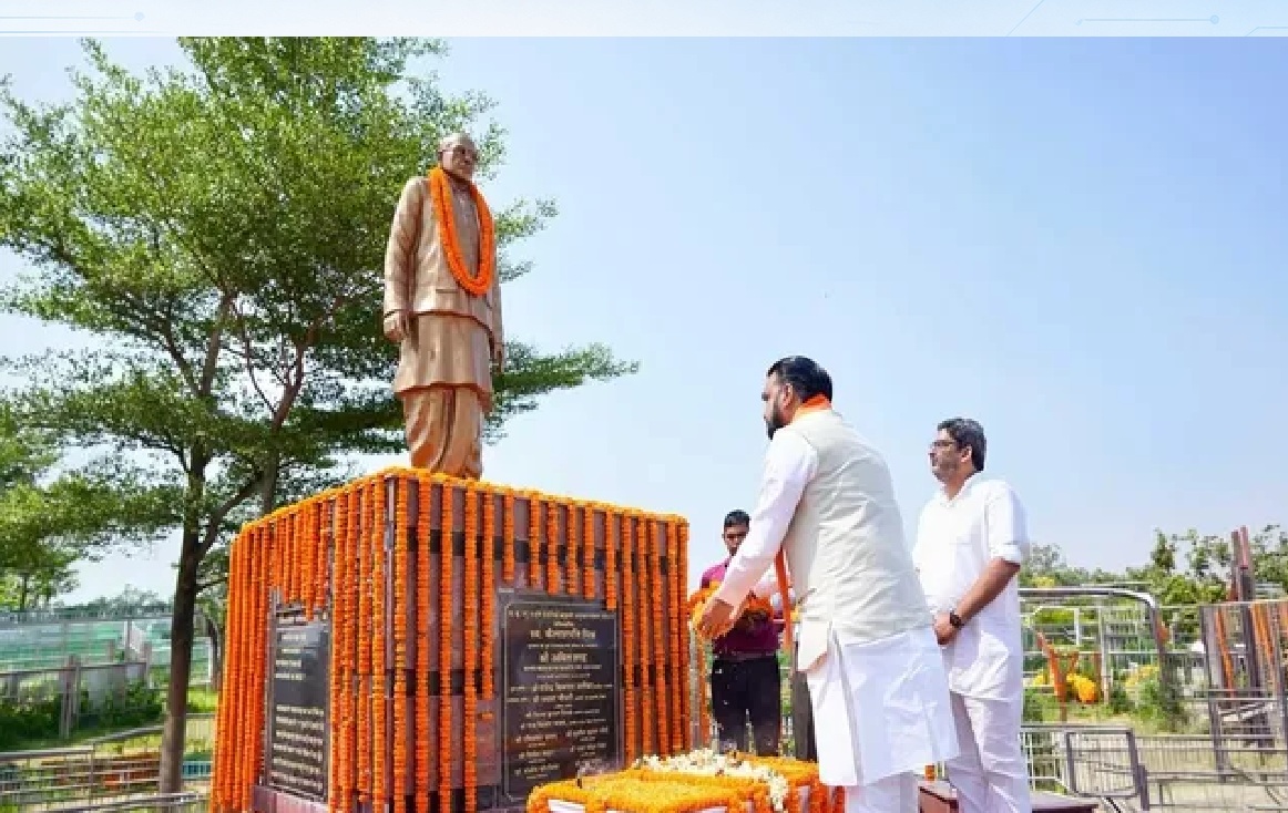सम्राट चौधरी ने कैलाशपति मिश्र की जयंती पर किया नमन