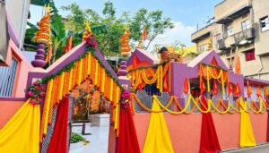 इंद्रपुरी श्री महावीर मंडल की ओर से देवी मंडप में भव्य साज-सज्जा की गई