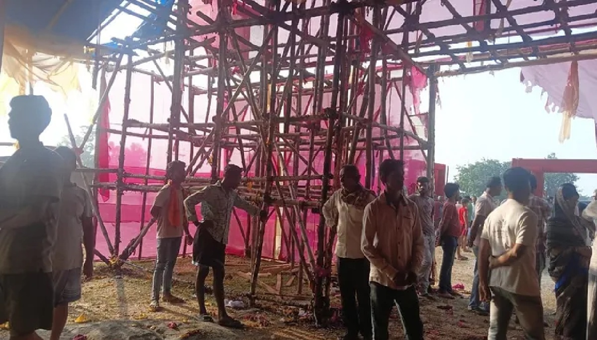 जामताड़ा में नवदुर्गा पूजा पंडाल में आधी रात लगी आग