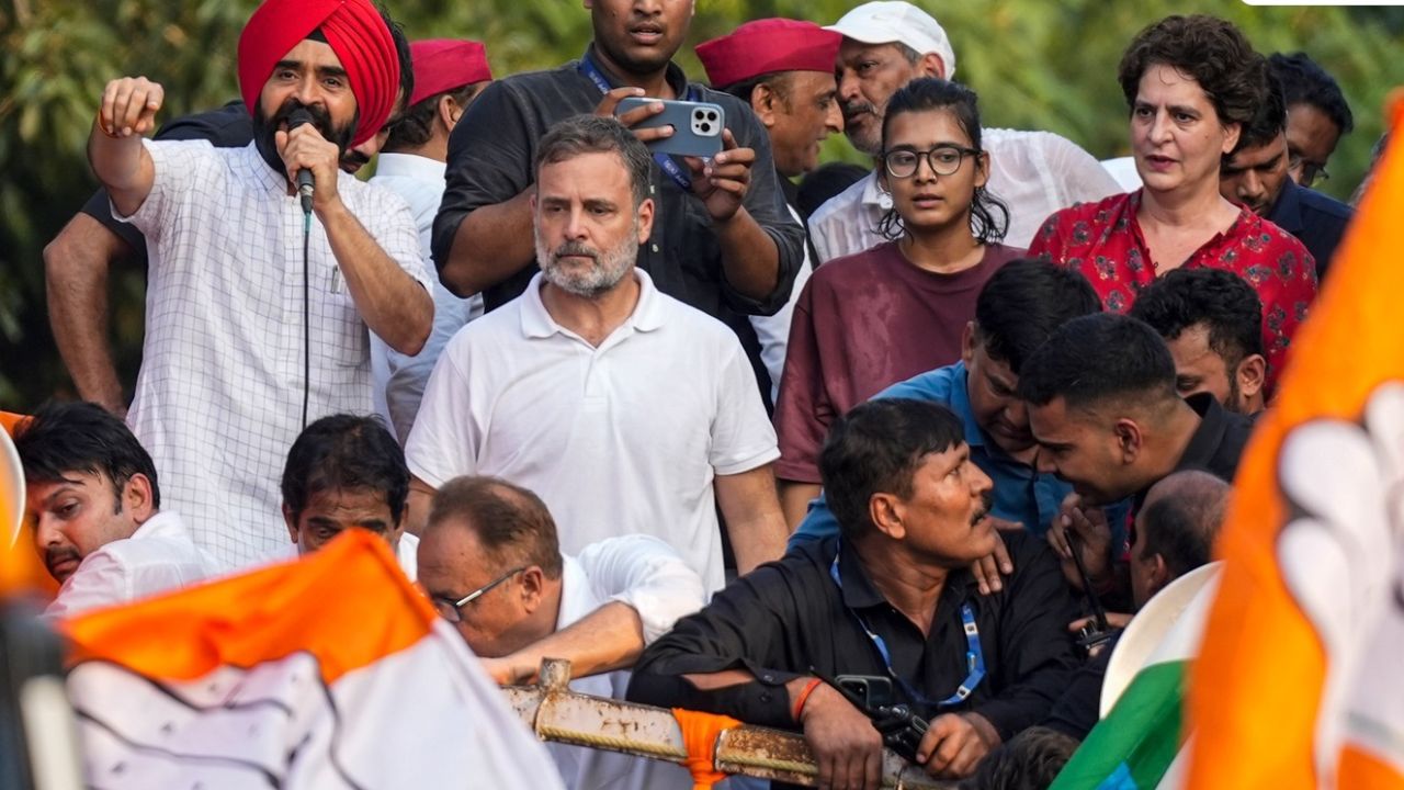 राहुल गांधी समेत इंडिया ब्लॉक के नेताओं का मार्च